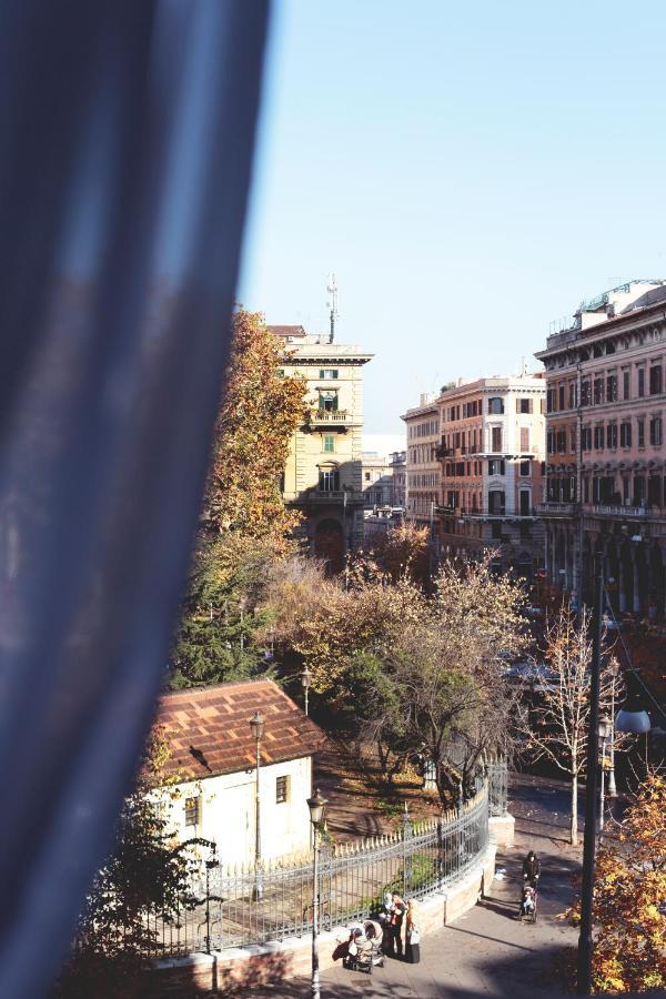 Bed And Breakfast Piazza Vittorio87 Рим Экстерьер фото